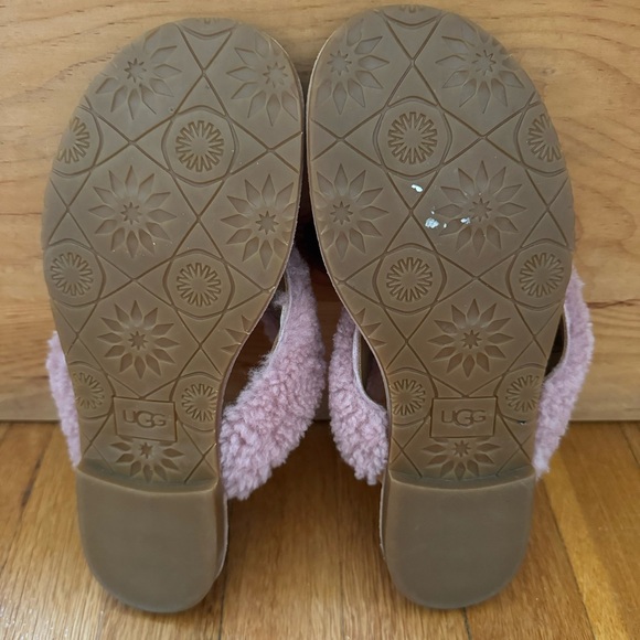 UGG Alicia Pink Dawn Shearling Flip Flops - Picture 8 of 8